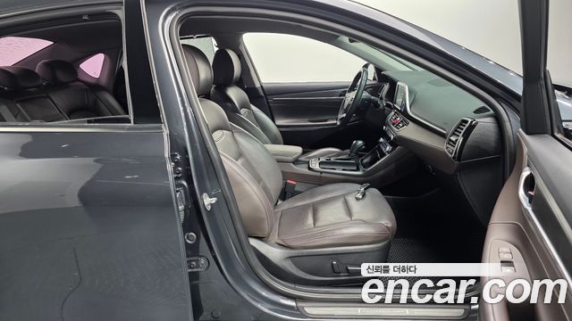 Hyundai Grandeur 2018 — photo 16