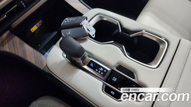 Lexus LM 2025 — photo 12
