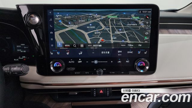 Lexus LM 2025 — photo 18