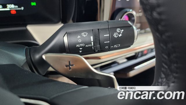 Lexus LM 2025 — photo 30