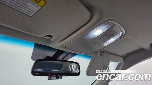 Kia K5 2019 — photo 23