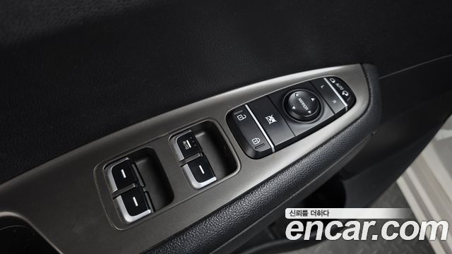 Kia K5 2019 — photo 25