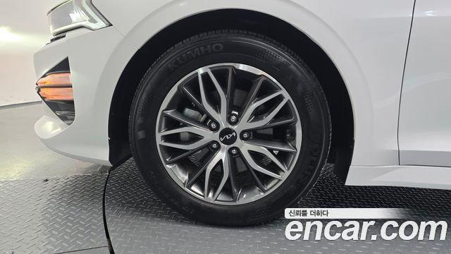 Kia K5 2023 — photo 5