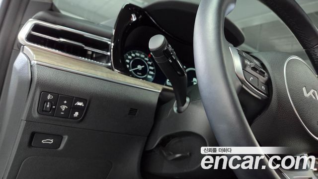 Kia K5 2023 — photo 19
