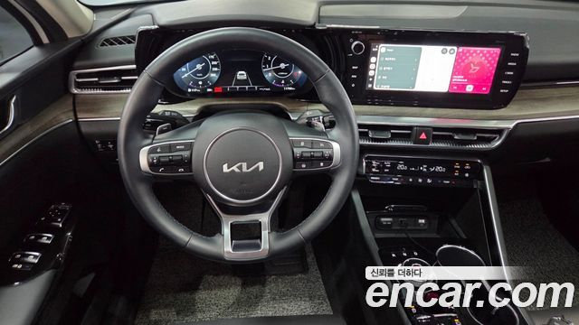 Kia K5 2023 — photo 21