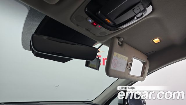 Kia K5 2023 — photo 22