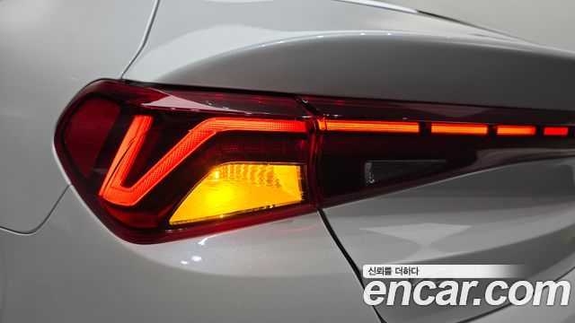 Kia K5 2023 — photo 9