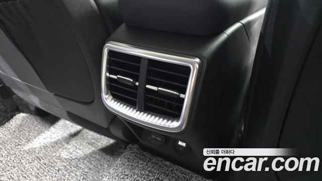 Kia K5 2023 — photo 36