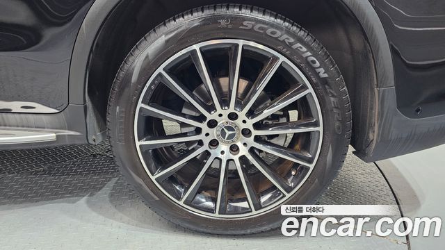 Mercedes-Benz GLC-Class 2019 — photo 5