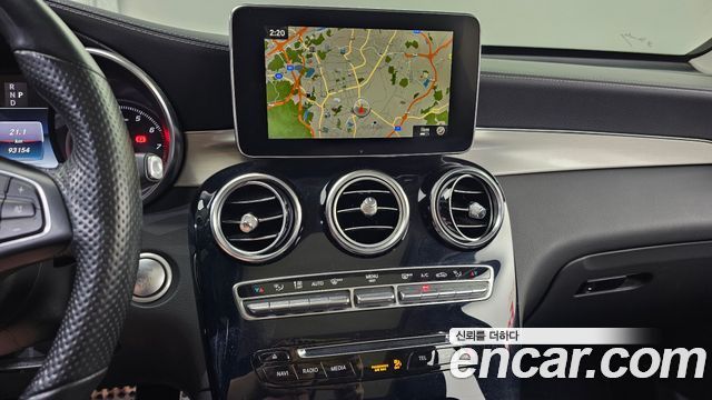 Mercedes-Benz GLC-Class 2019 — photo 20