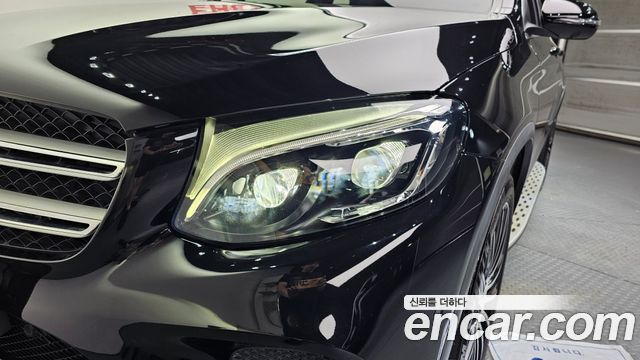 Mercedes-Benz GLC-Class 2019 — photo 8