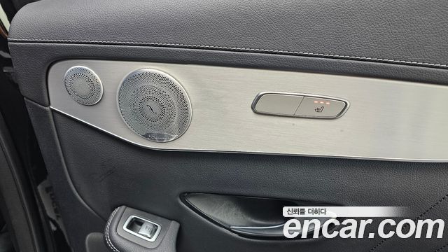 Mercedes-Benz GLC-Class 2019 — photo 31