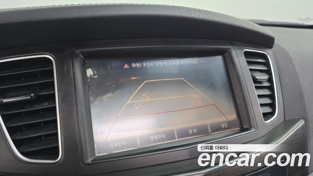 Kia K7 2012 — photo 17