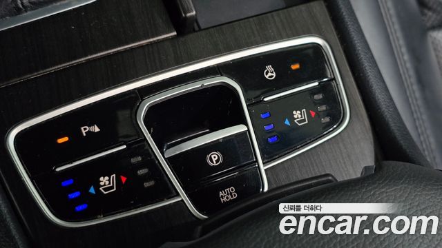 Kia K7 2012 — photo 19