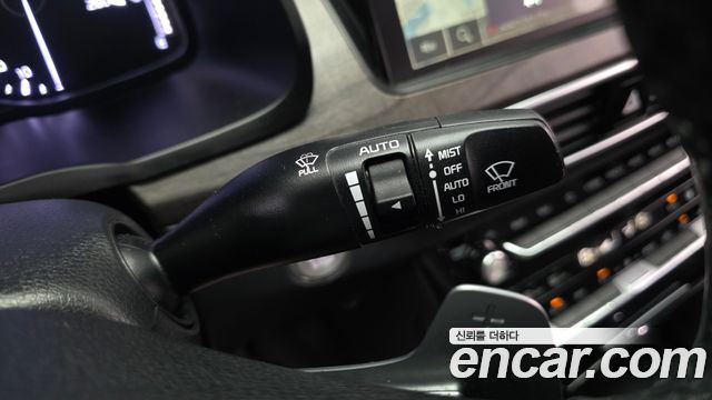 Kia K7 2020 — photo 31