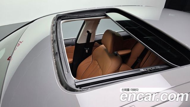BMW 5-Series 2021 — photo 31