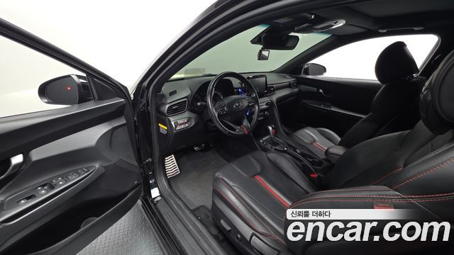 Hyundai Veloster 2020 — photo 13
