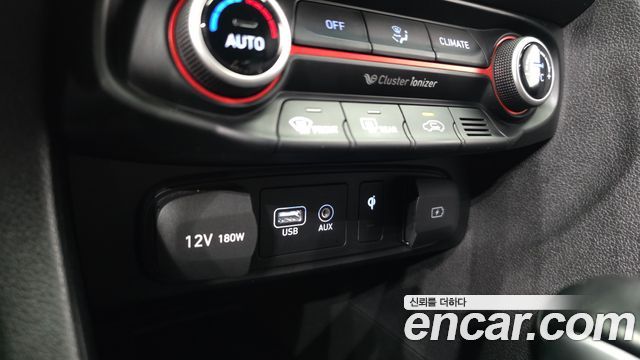 Hyundai Veloster 2020 — photo 18