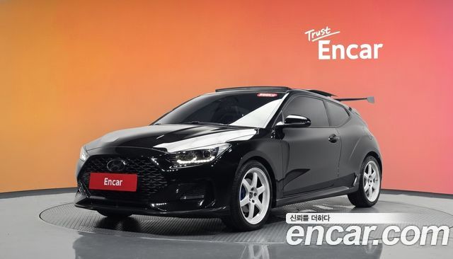 Hyundai Veloster 2020 — photo 1