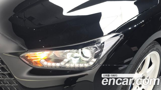 Hyundai Veloster 2020 — photo 8