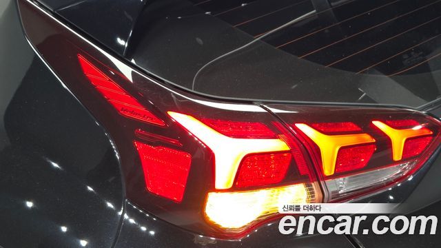 Hyundai Veloster 2020 — photo 9