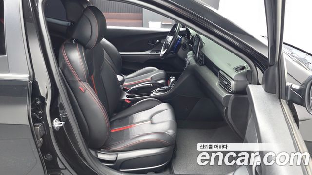 Hyundai Veloster 2020 — photo 16