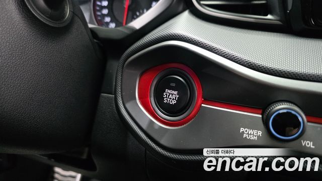 Hyundai Veloster 2020 — photo 27