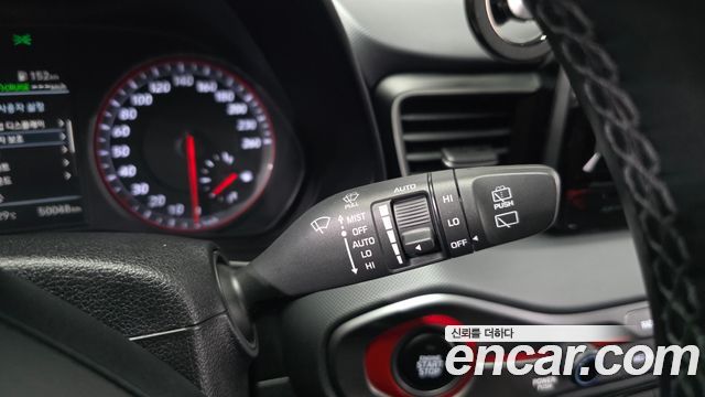 Hyundai Veloster 2020 — photo 28