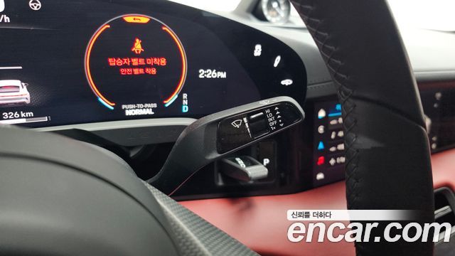 Porsche Taycan 2025 — photo 23
