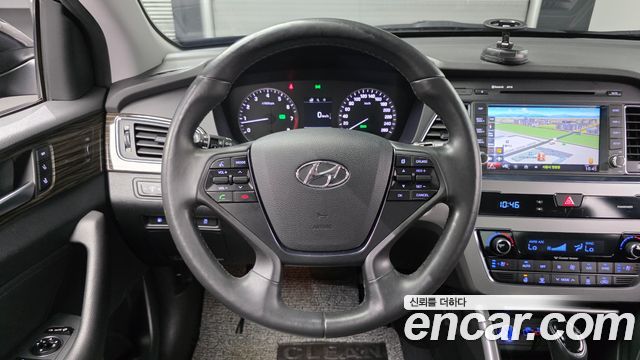 Hyundai Sonata 2015 — photo 12