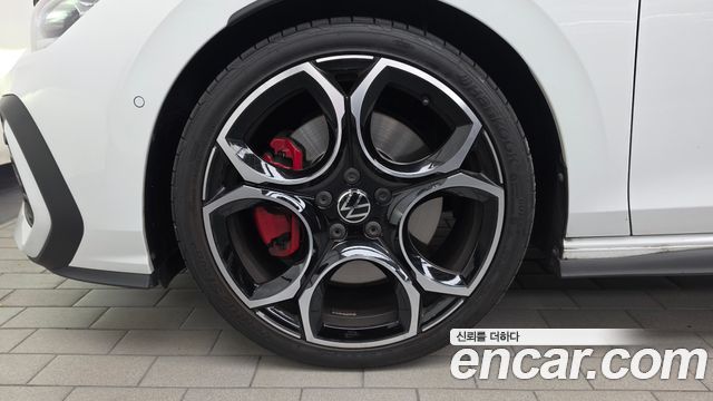 Volkswagen Golf 2026 — photo 5