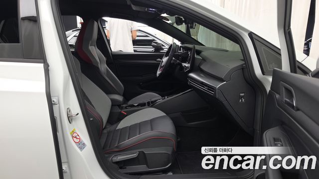 Volkswagen Golf 2026 — photo 11