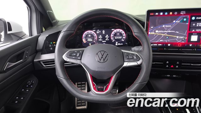Volkswagen Golf 2026 — photo 13