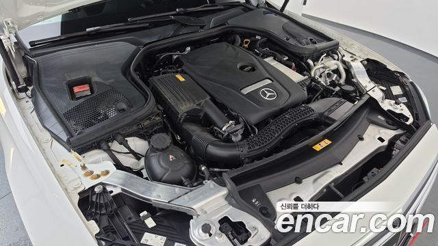 Mercedes-Benz E-Class 2022 — photo 6