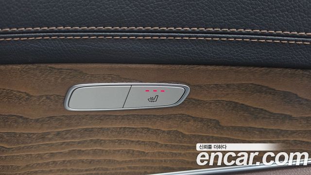 Mercedes-Benz E-Class 2022 — photo 24