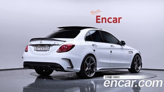 Mercedes-Benz C-Class 2017 — photo 2