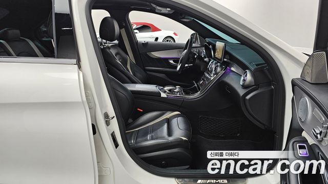 Mercedes-Benz C-Class 2017 — photo 11