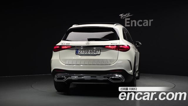 Mercedes-Benz GLC-Class 2025 — photo 4