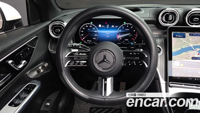 Mercedes-Benz GLC-Class 2025 — photo 19