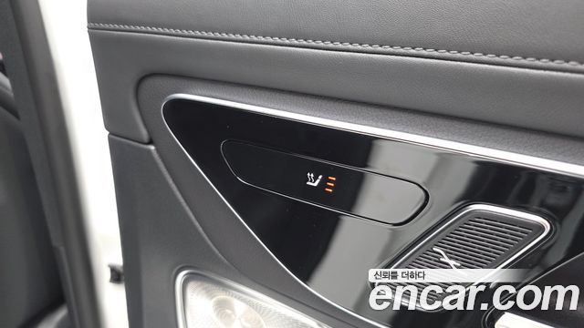 Mercedes-Benz GLC-Class 2025 — photo 25
