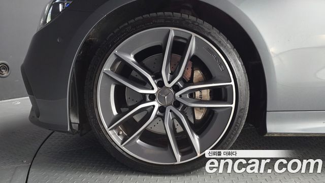 Mercedes-Benz E-Class 2021 — photo 5