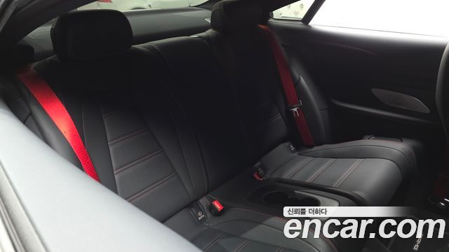 Mercedes-Benz E-Class 2021 — photo 18