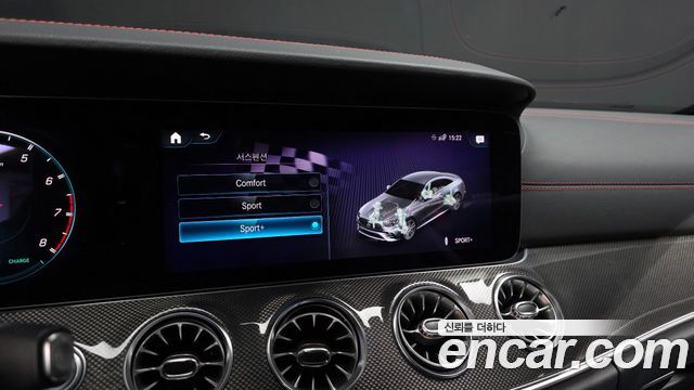 Mercedes-Benz E-Class 2021 — photo 32