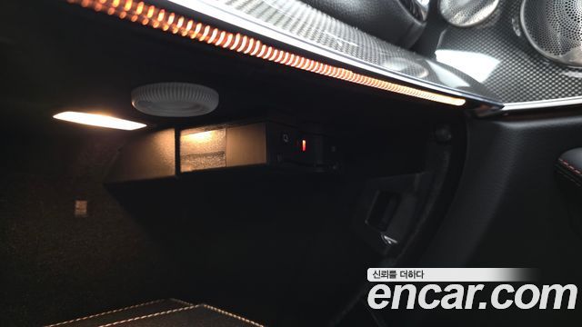 Mercedes-Benz E-Class 2021 — photo 39
