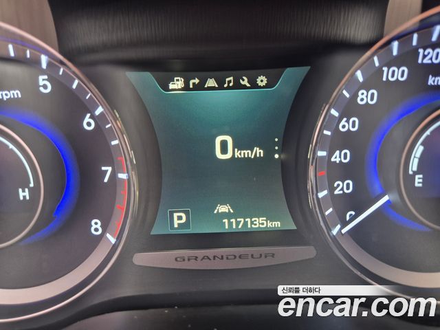 Hyundai Grandeur 2015 — photo 9
