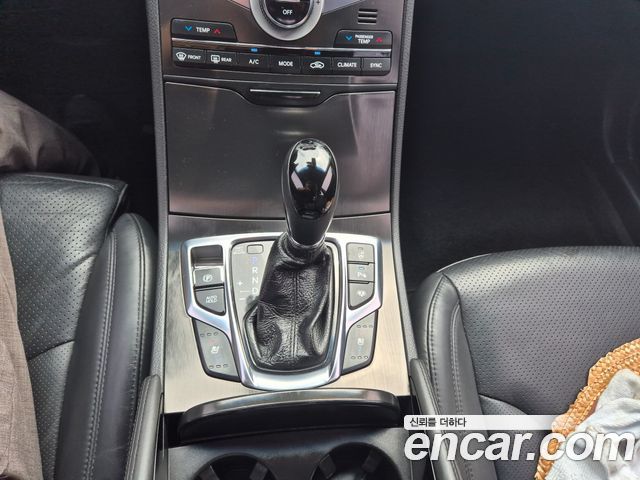 Hyundai Grandeur 2015 — photo 12