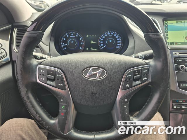 Hyundai Grandeur 2015 — photo 13