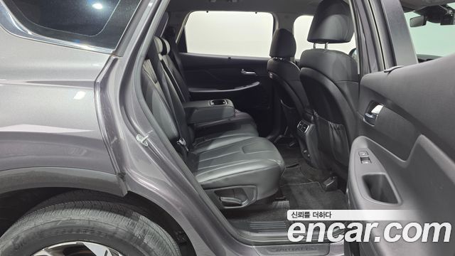 Hyundai Santafe 2021 — photo 17