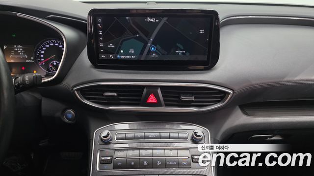 Hyundai Santafe 2021 — photo 19