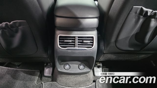 Hyundai Santafe 2021 — photo 35
